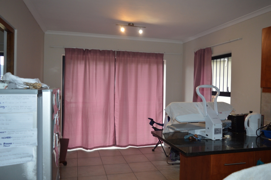 1 Bedroom Property for Sale in Paarl North Western Cape